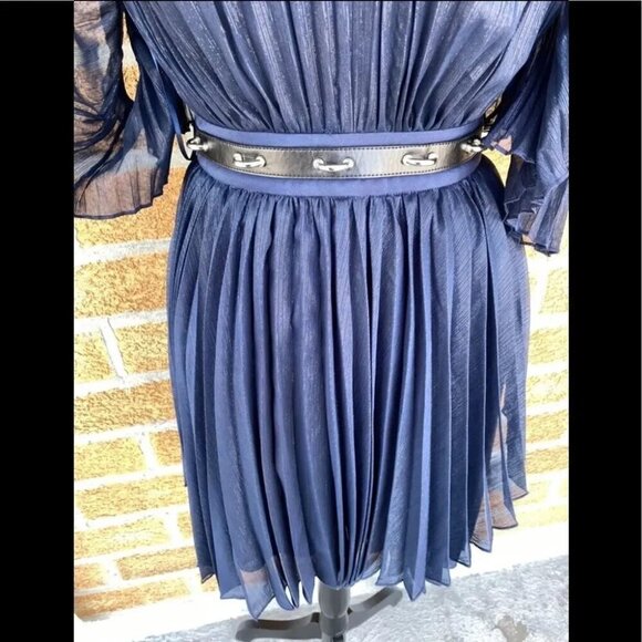 La Maison Talulah Pleated Wonder belted size xs - Picture 6 of 12
